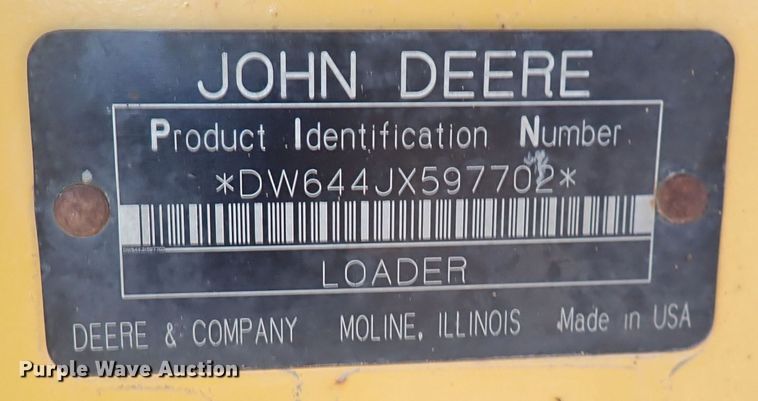 image for item DF8337 2005 John Deere 644J  wheel loader