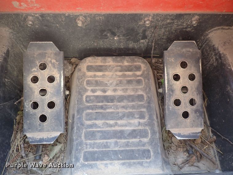 image for item DG2709 2016 Kubota SSV75  skid steer loader