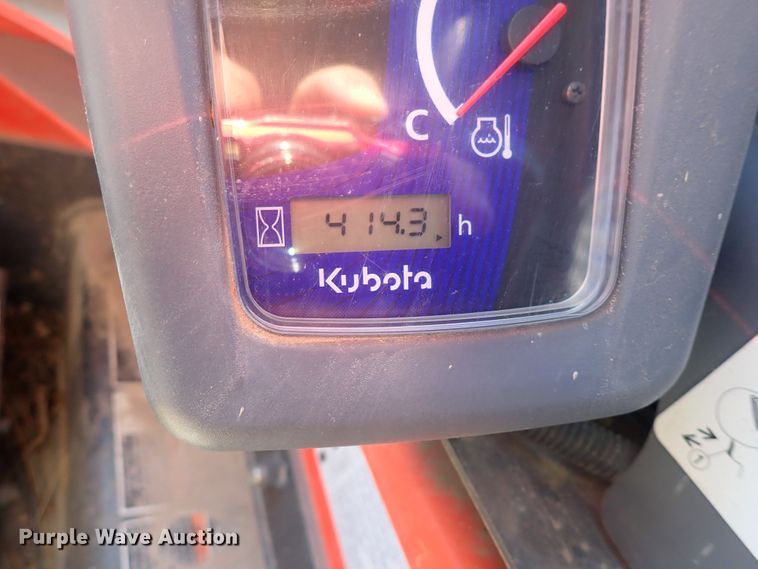 image for item DG2709 2016 Kubota SSV75  skid steer loader