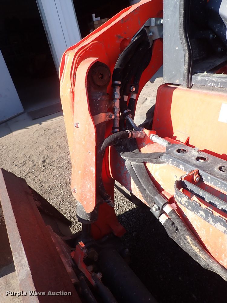 image for item DG2709 2016 Kubota SSV75  skid steer loader