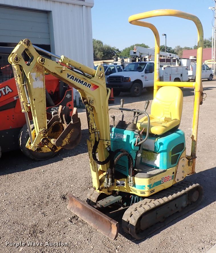 Yanmar B083 mini excavator in Wichita, KS Item DG2714 sold Purple Wave