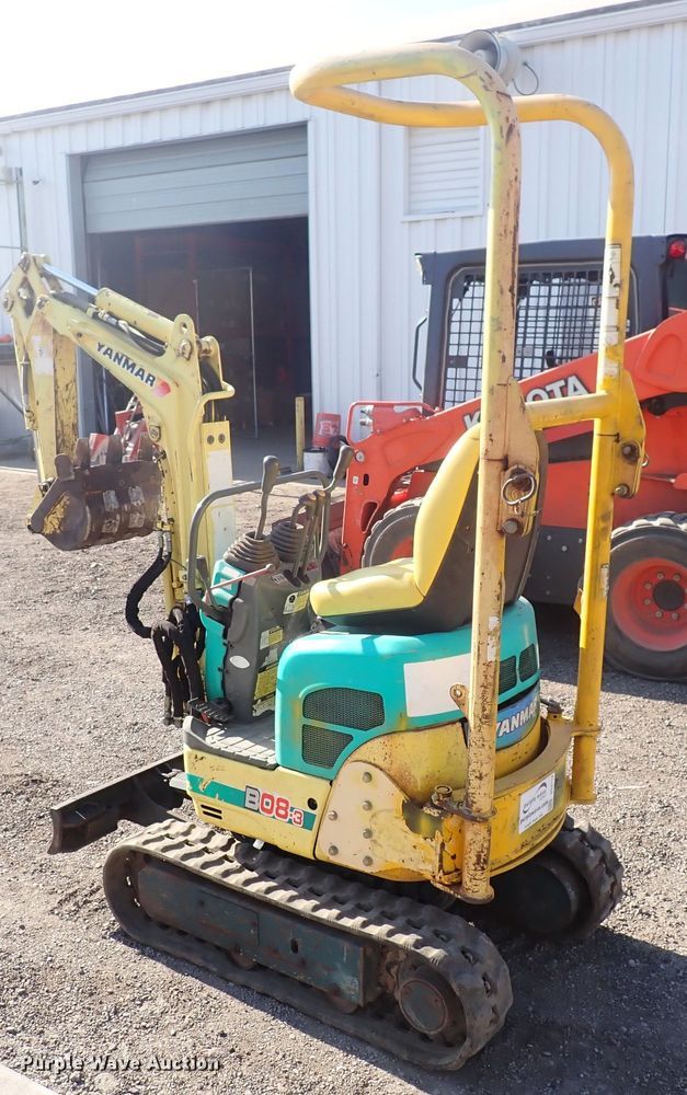 image for item DG2714 Yanmar B08-3  mini excavator
