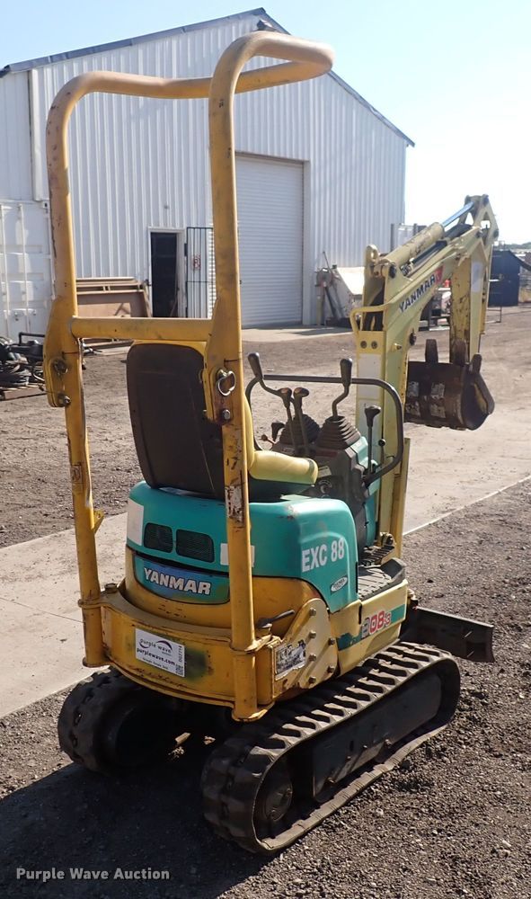 image for item DG2714 Yanmar B08-3  mini excavator