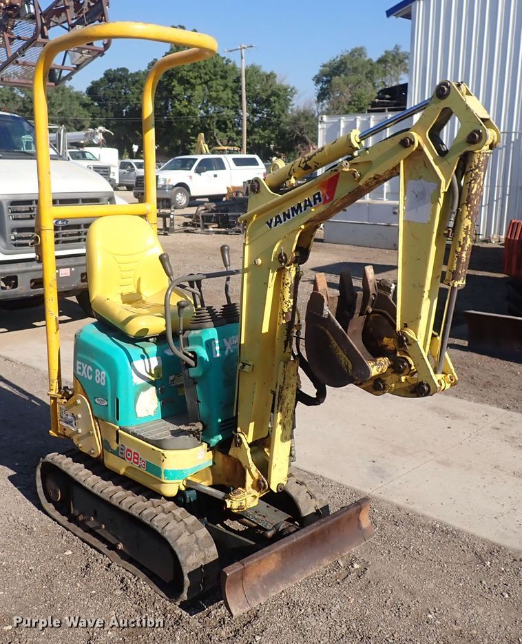 image for item DG2714 Yanmar B08-3  mini excavator