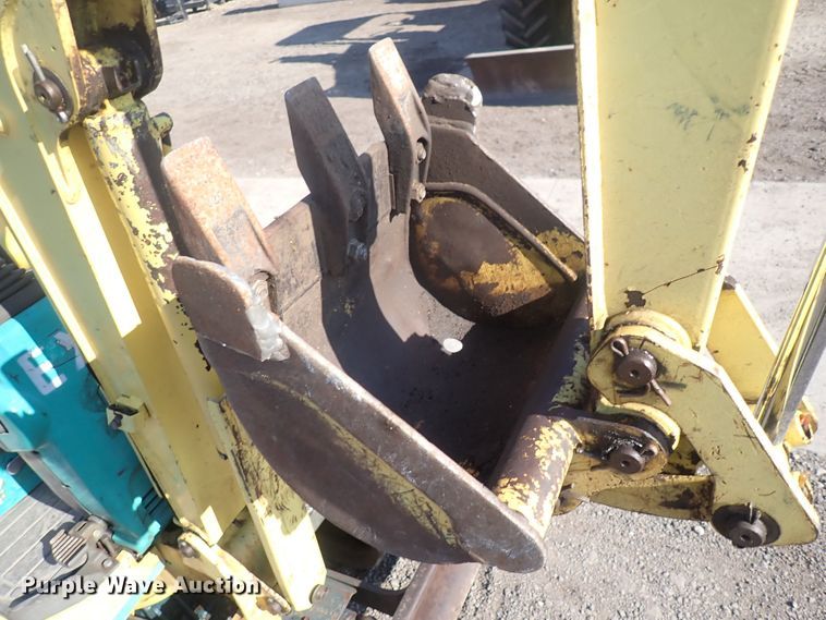 image for item DG2714 Yanmar B08-3  mini excavator