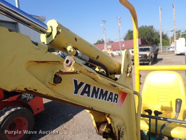 image for item DG2714 Yanmar B08-3  mini excavator