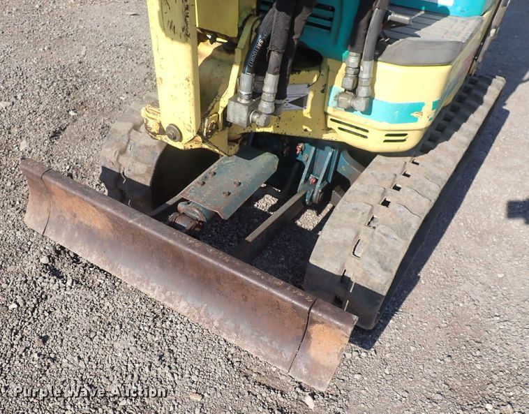 image for item DG2714 Yanmar B08-3  mini excavator