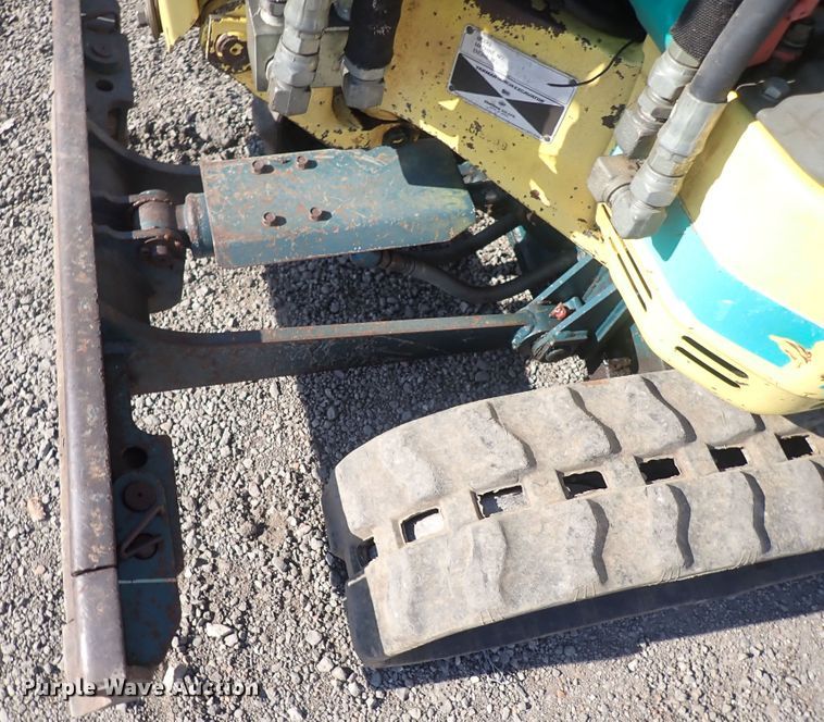 image for item DG2714 Yanmar B08-3  mini excavator