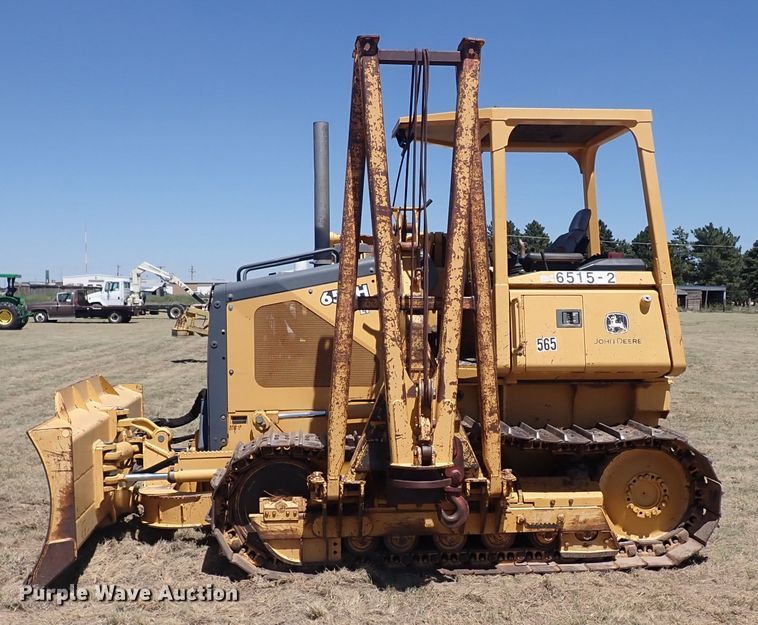 image for item DJ7598 2004 John Deere 650H LT  pipelayer