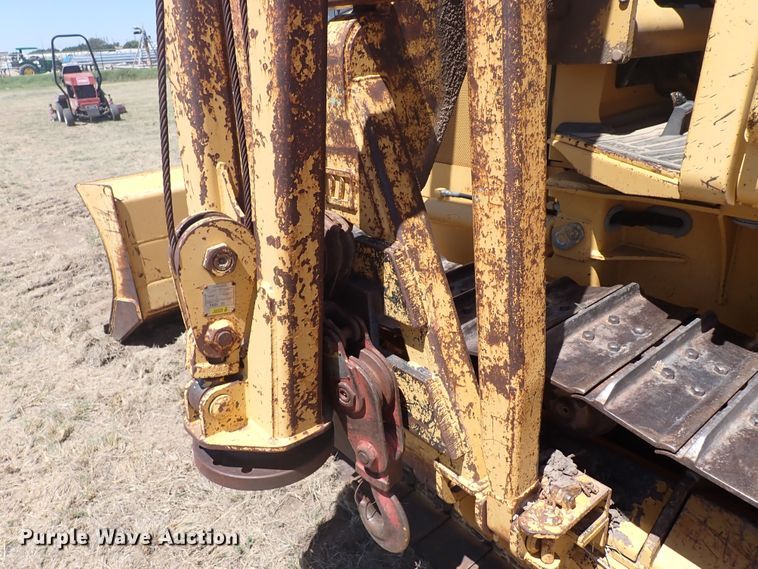 image for item DJ7598 2004 John Deere 650H LT  pipelayer