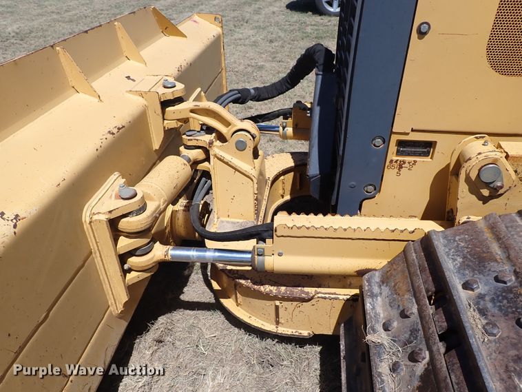 image for item DJ7598 2004 John Deere 650H LT  pipelayer