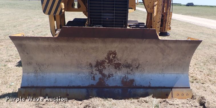 image for item DJ7598 2004 John Deere 650H LT  pipelayer