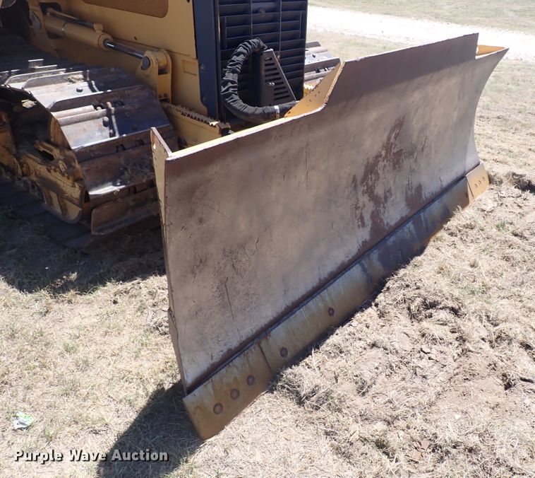 image for item DJ7598 2004 John Deere 650H LT  pipelayer