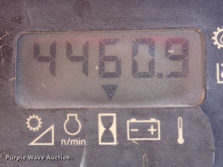 image for item DJ7598 2004 John Deere 650H LT  pipelayer