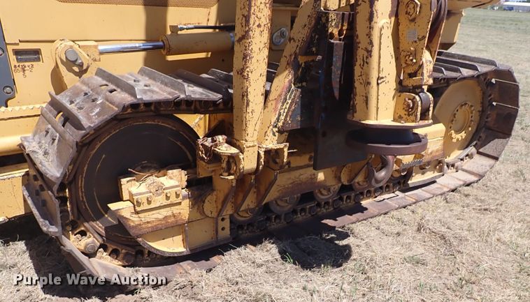 image for item DJ7598 2004 John Deere 650H LT  pipelayer