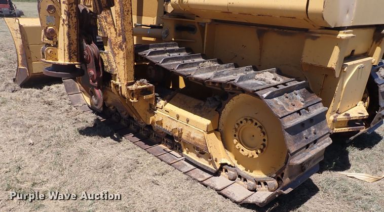 image for item DJ7598 2004 John Deere 650H LT  pipelayer