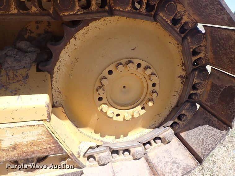 image for item DJ7598 2004 John Deere 650H LT  pipelayer