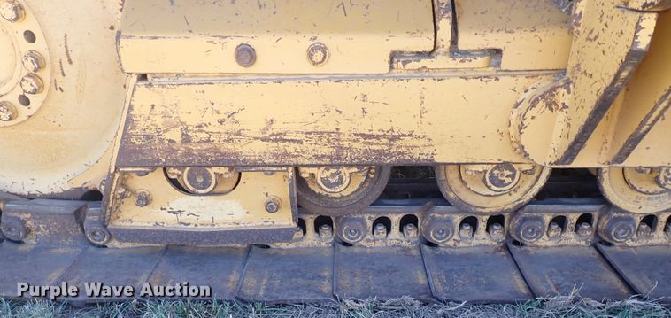 image for item DJ7598 2004 John Deere 650H LT  pipelayer