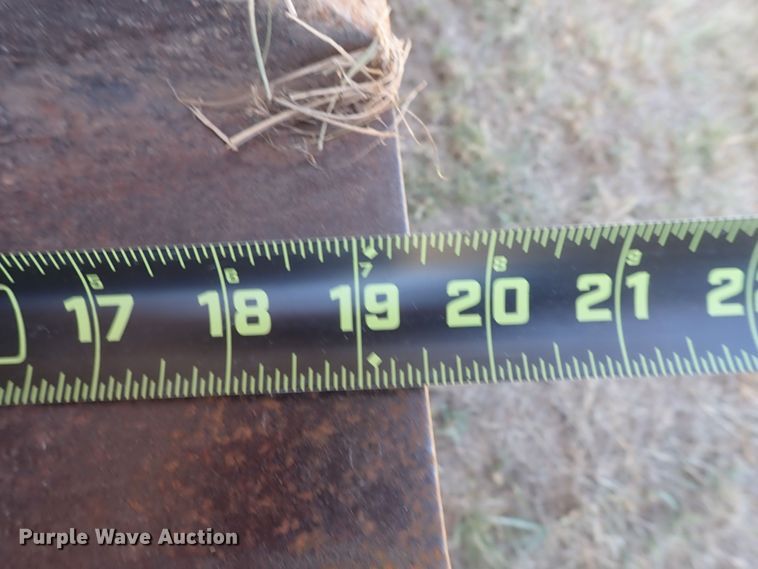 image for item DJ7598 2004 John Deere 650H LT  pipelayer