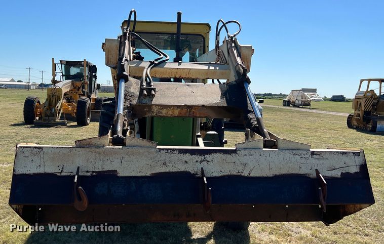 image for item DJ7689 1969 John Deere 4020  tractor