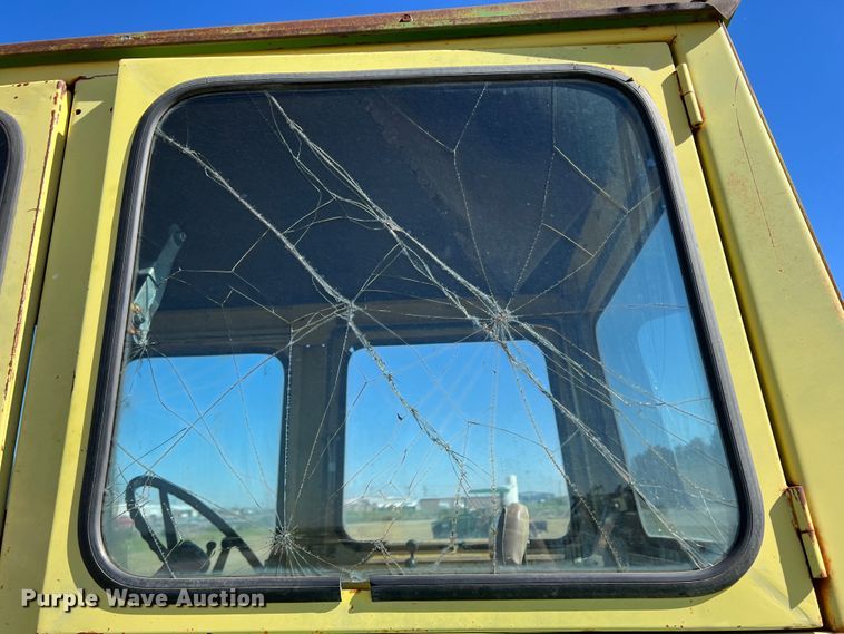 image for item DJ7689 1969 John Deere 4020  tractor