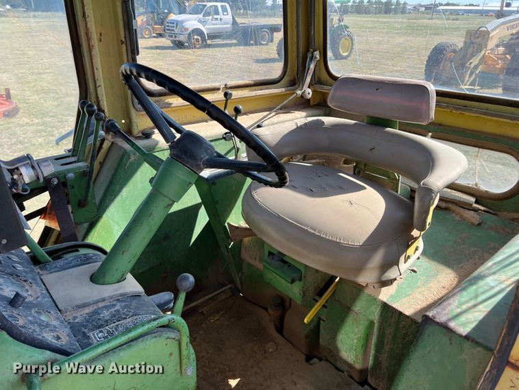 image for item DJ7689 1969 John Deere 4020  tractor