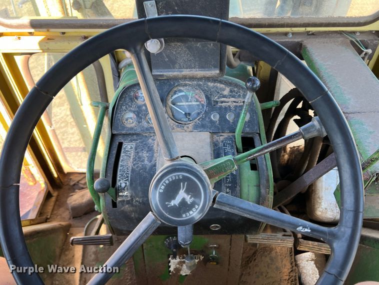image for item DJ7689 1969 John Deere 4020  tractor