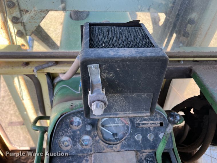 image for item DJ7689 1969 John Deere 4020  tractor