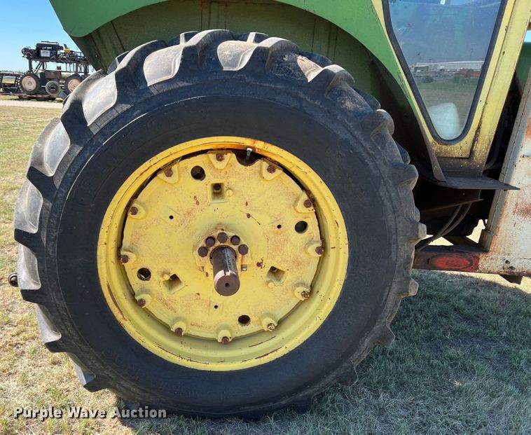 image for item DJ7689 1969 John Deere 4020  tractor