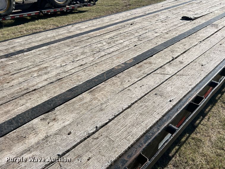 image for item DJ7690 2009 PJ  equipment trailer