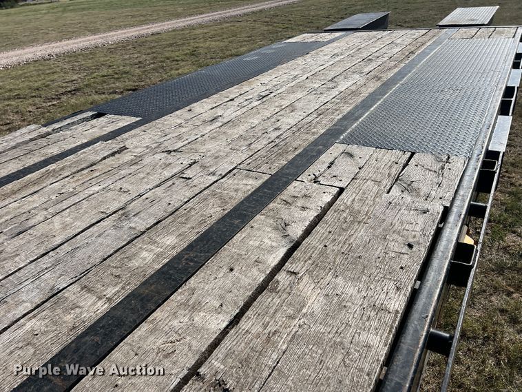 image for item DJ7690 2009 PJ  equipment trailer