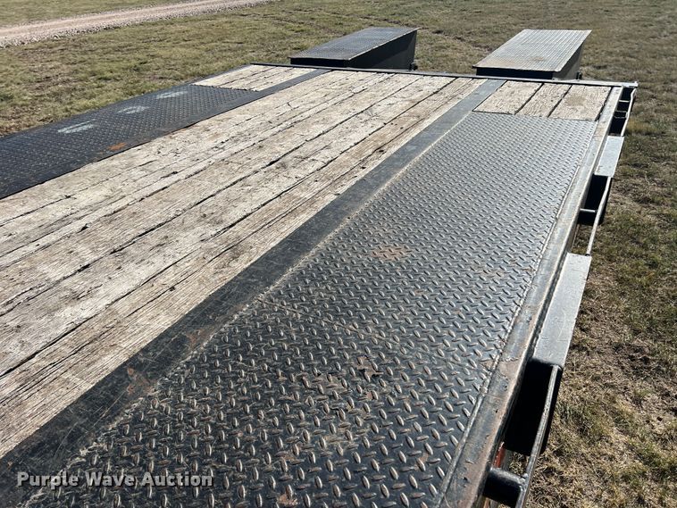 image for item DJ7690 2009 PJ  equipment trailer