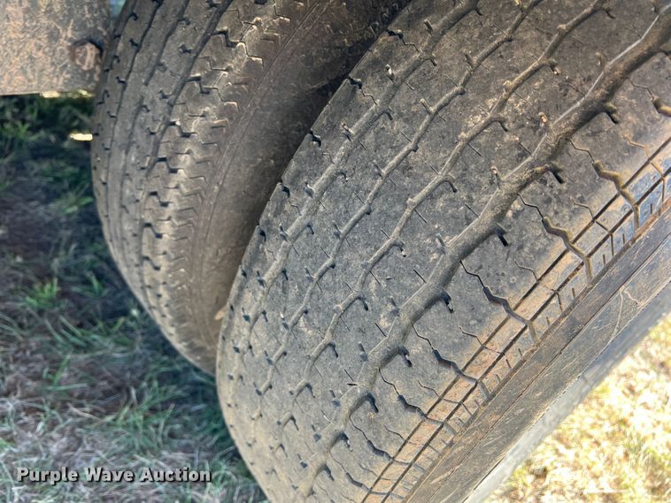 image for item DJ7690 2009 PJ  equipment trailer