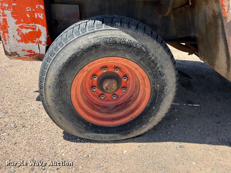 image for item DJ7691 XLT 6000  forklift