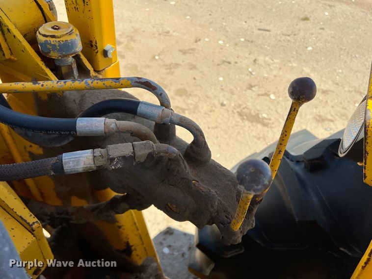 image for item DJ7694 Massey Ferguson 302  tractor