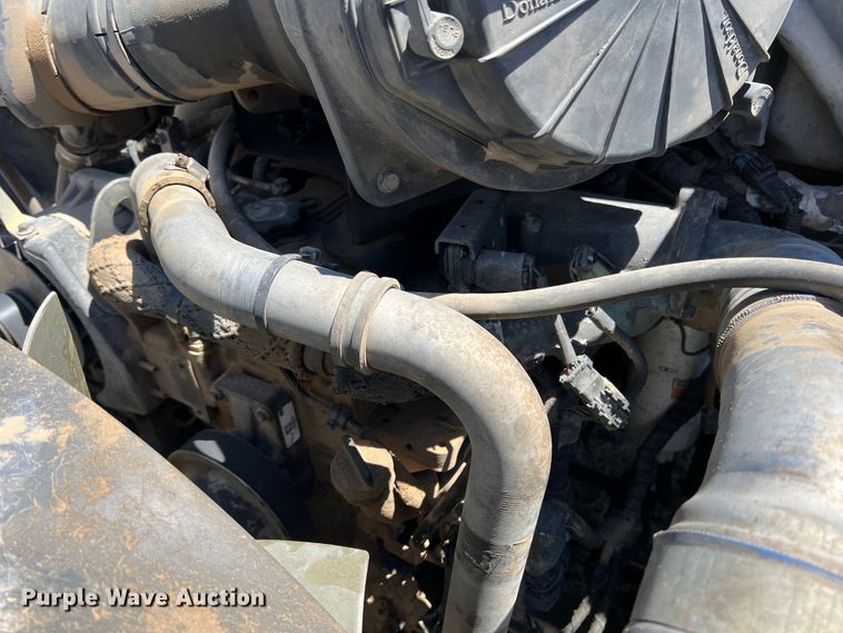 image for item DJ7695 2005 Ford F650 Super Duty  flatbed truck