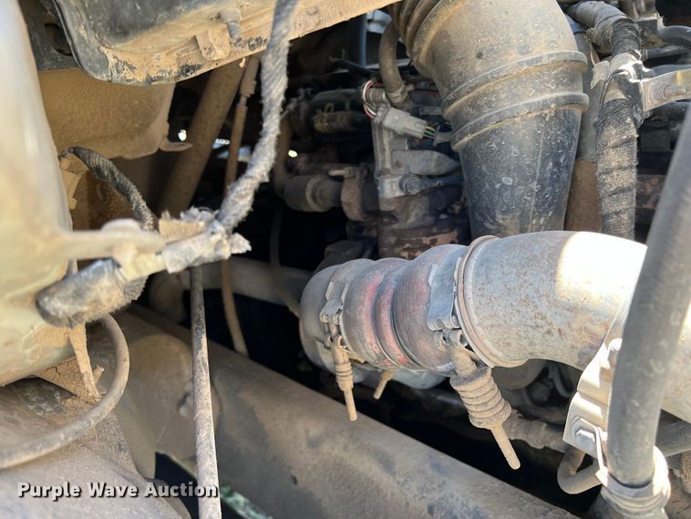 image for item DJ7695 2005 Ford F650 Super Duty  flatbed truck