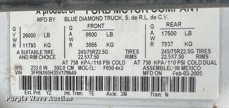 image for item DJ7695 2005 Ford F650 Super Duty  flatbed truck