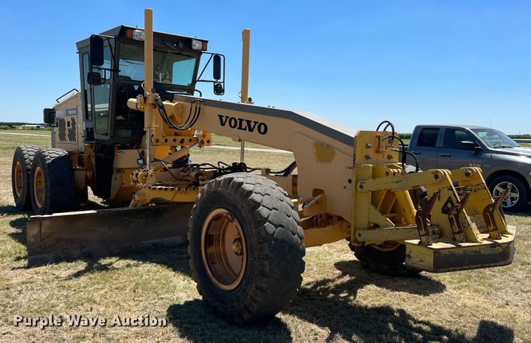 image for item DJ7697 2002 Volvo G720VHP  motor grader