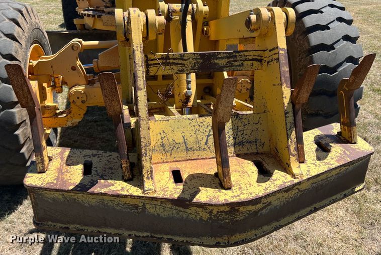 image for item DJ7697 2002 Volvo G720VHP  motor grader