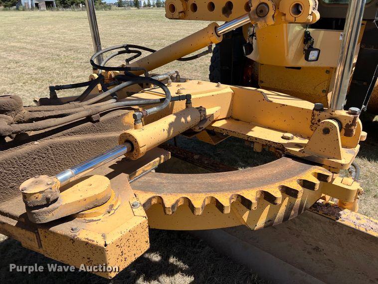 image for item DJ7697 2002 Volvo G720VHP  motor grader