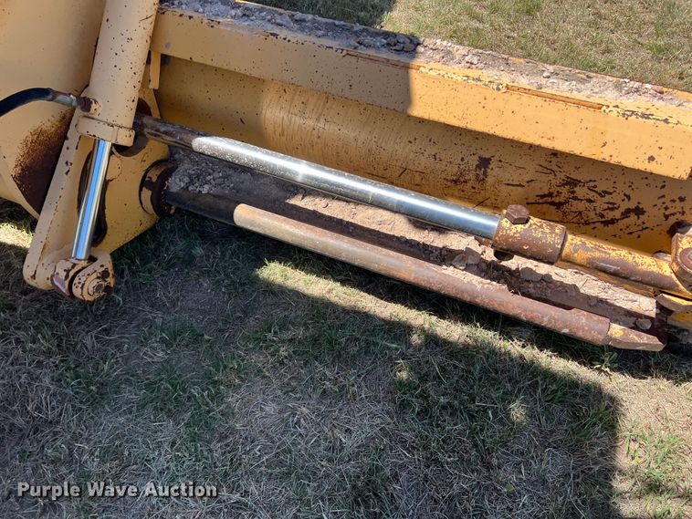 image for item DJ7697 2002 Volvo G720VHP  motor grader