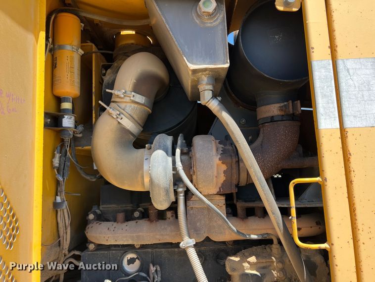 image for item DJ7697 2002 Volvo G720VHP  motor grader