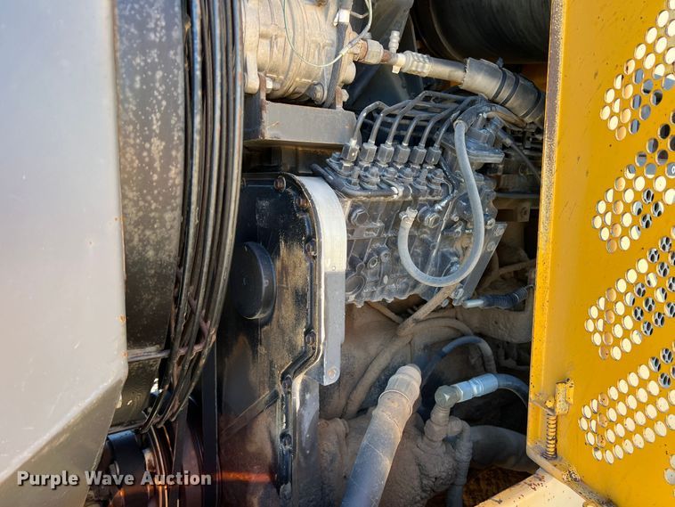 image for item DJ7697 2002 Volvo G720VHP  motor grader