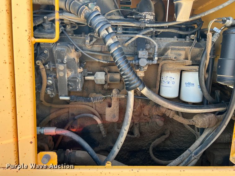 image for item DJ7697 2002 Volvo G720VHP  motor grader