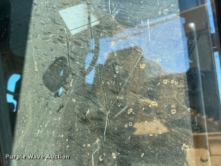 image for item DJ7697 2002 Volvo G720VHP  motor grader