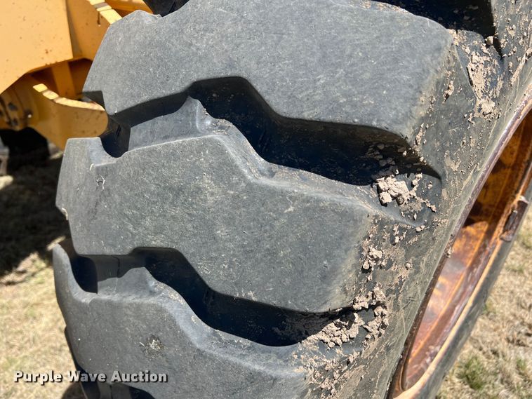 image for item DJ7697 2002 Volvo G720VHP  motor grader