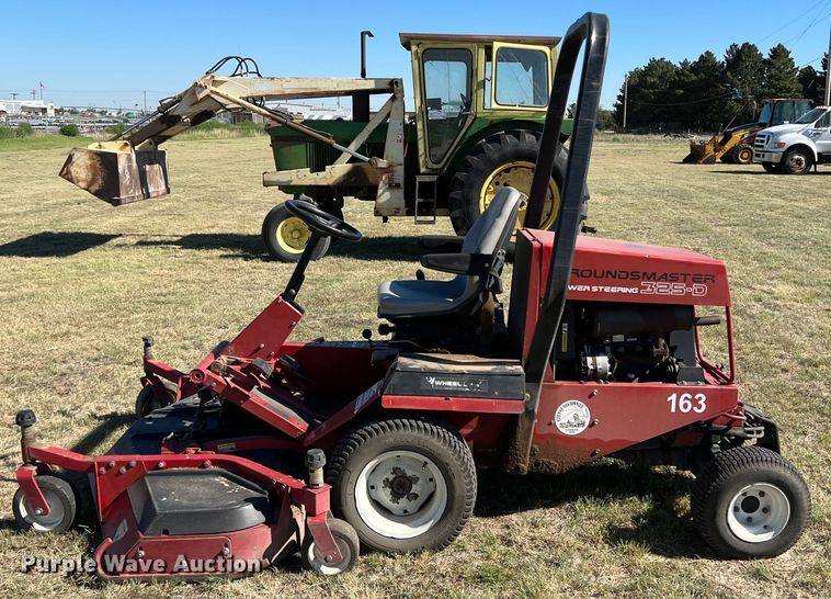 image for item DJ7698 Toro Groundmaster 375-D  lawn mower