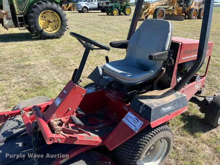 image for item DJ7698 Toro Groundmaster 375-D  lawn mower