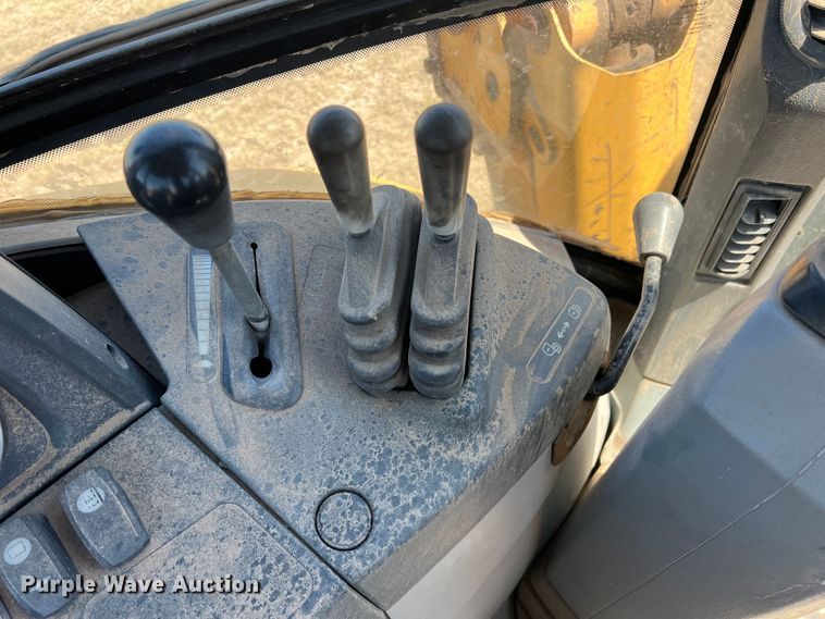 image for item DJ7699 2007 Caterpillar 420E  backhoe